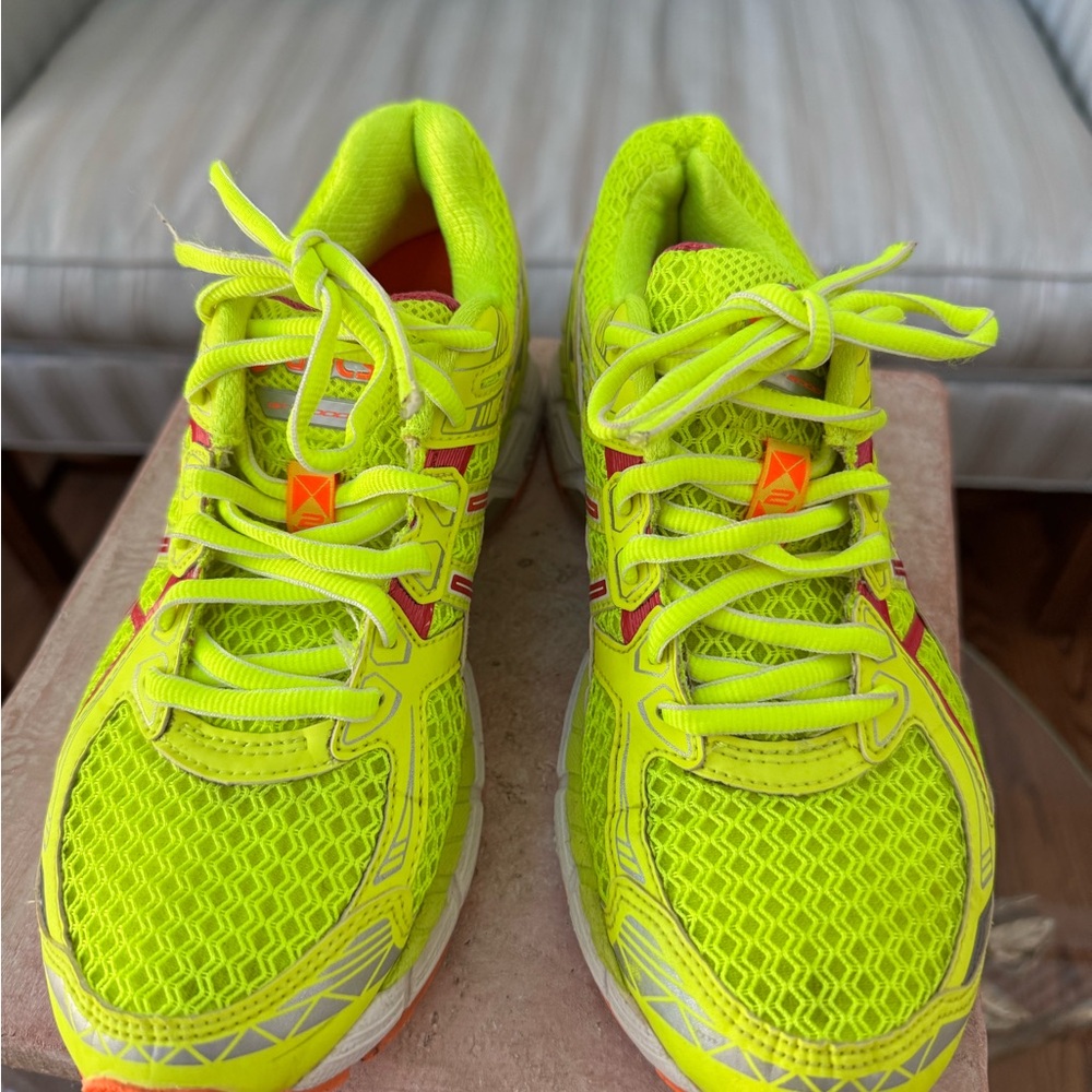 ASICS GT-2000 run-in shoe - size 6 1/2 - GUC - Picture 3 of 11